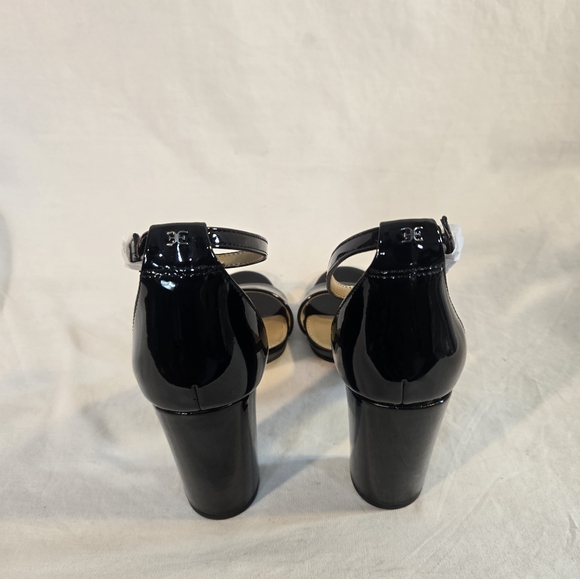 Sam Edelman Women's 8 Black YARO Embossed Heel Ankle Strap Sandals New - Picture 5 of 6